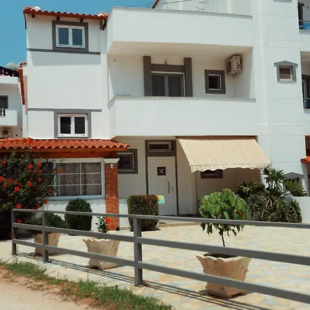 Hotel Prive And Ksamil