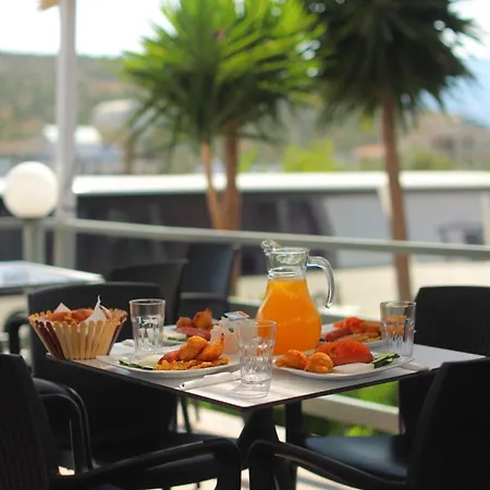 Prive And Hotel 3*