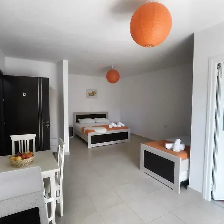 Prive And Hotel Saranda