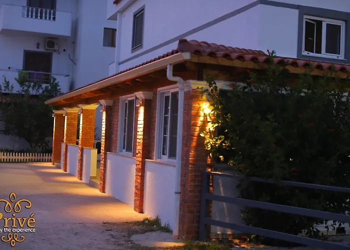 Prive And Hotel Sarandë
