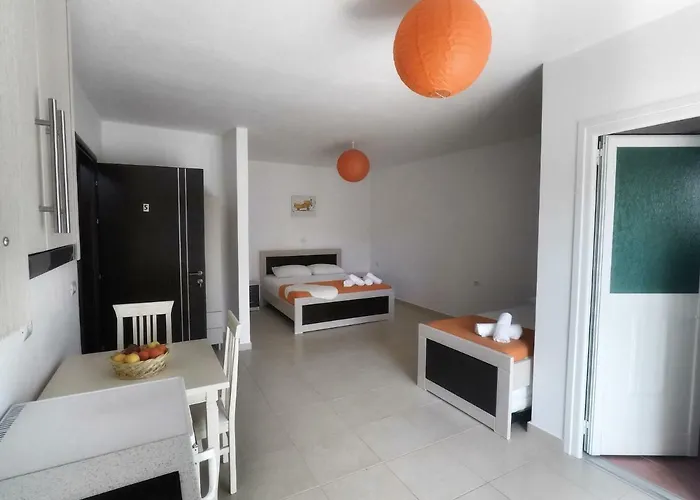 Prive And 酒店 Sarandë