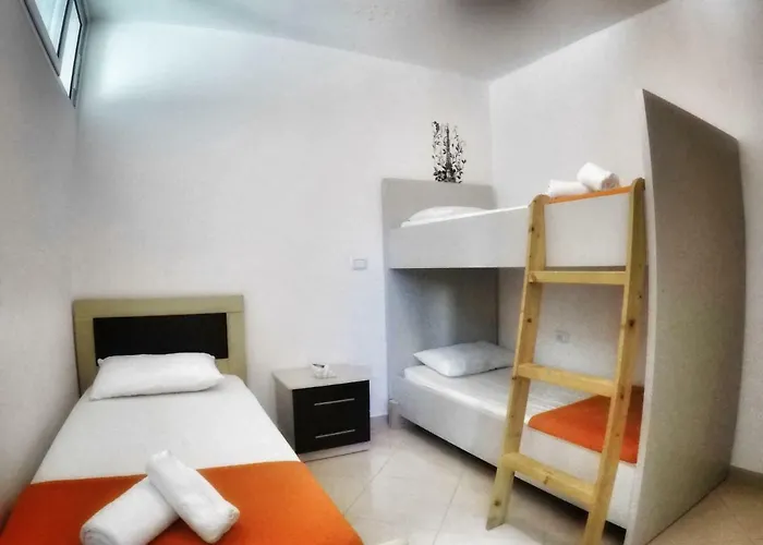 Prive And 3* Sarandë